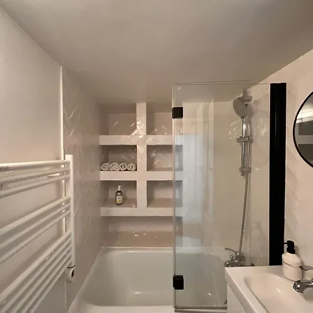 Cosy Flat Close To Montmarte, Ideal For 2 Pers
